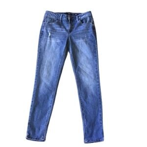 1822  Denim Adriana distressed jeans